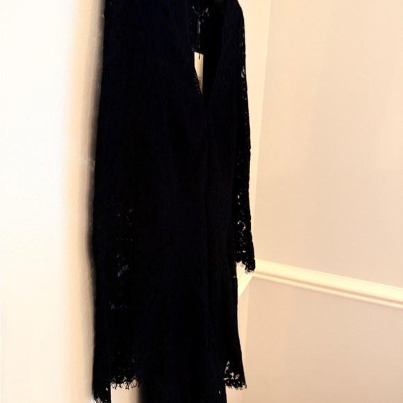 Bardot Dress Midnight Lace Black NWT US 4 / XS EUR 36 Long Sleeve LBD - Picture 6 of 9